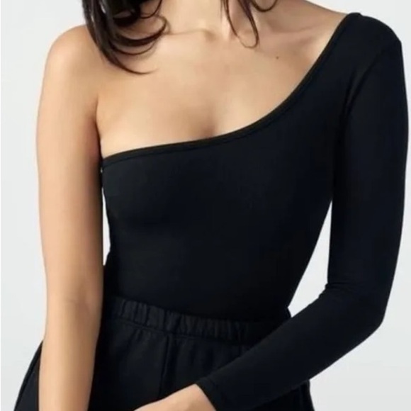 joah brown one shoulder top - Picture 2 of 4